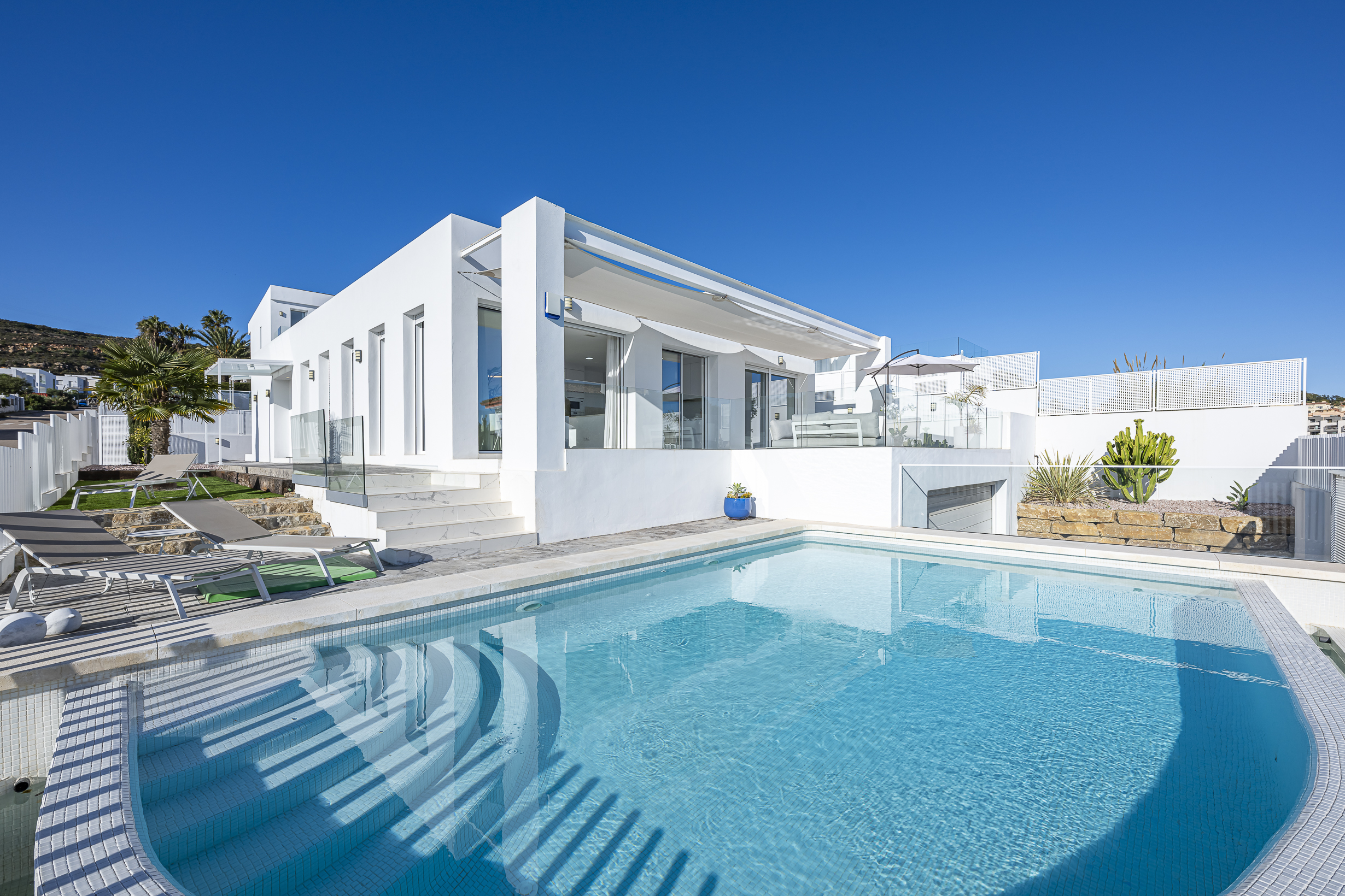Villa Eden — extérieurs et piscine, photo 2